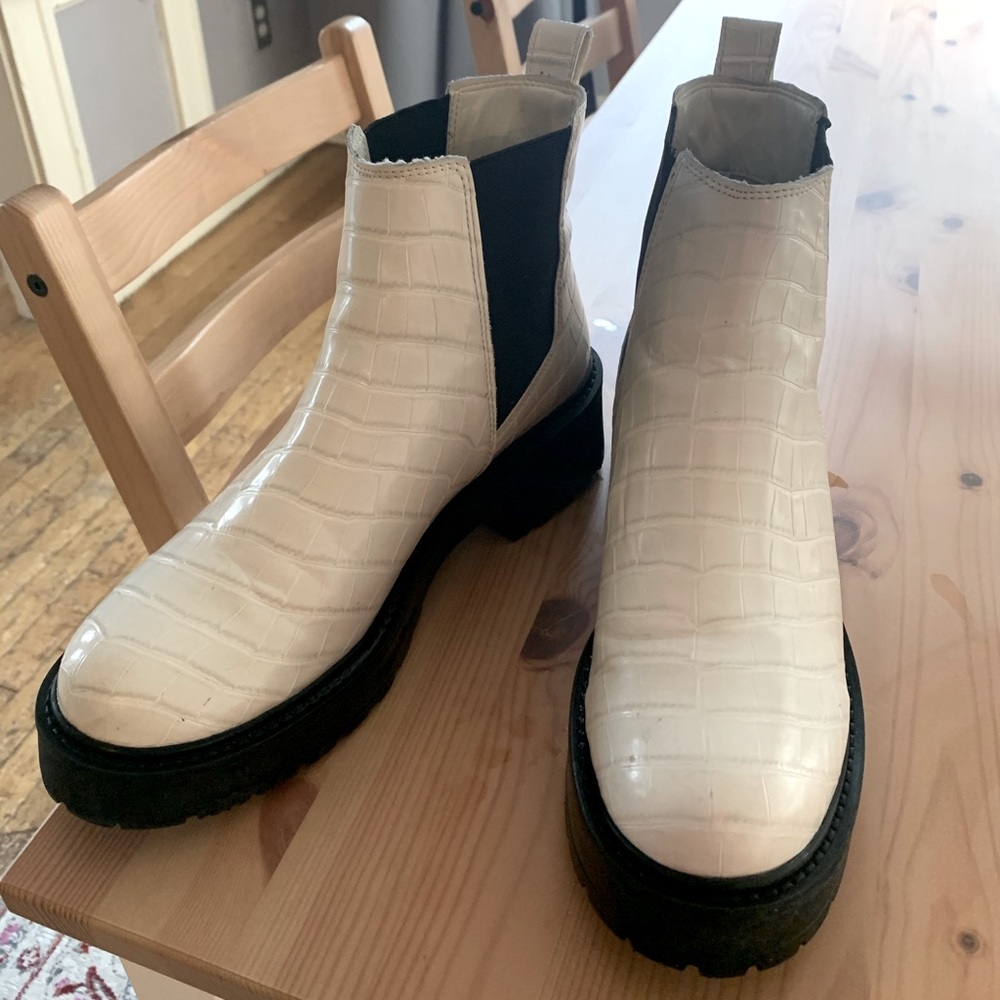 Special edition Steve Madden boots